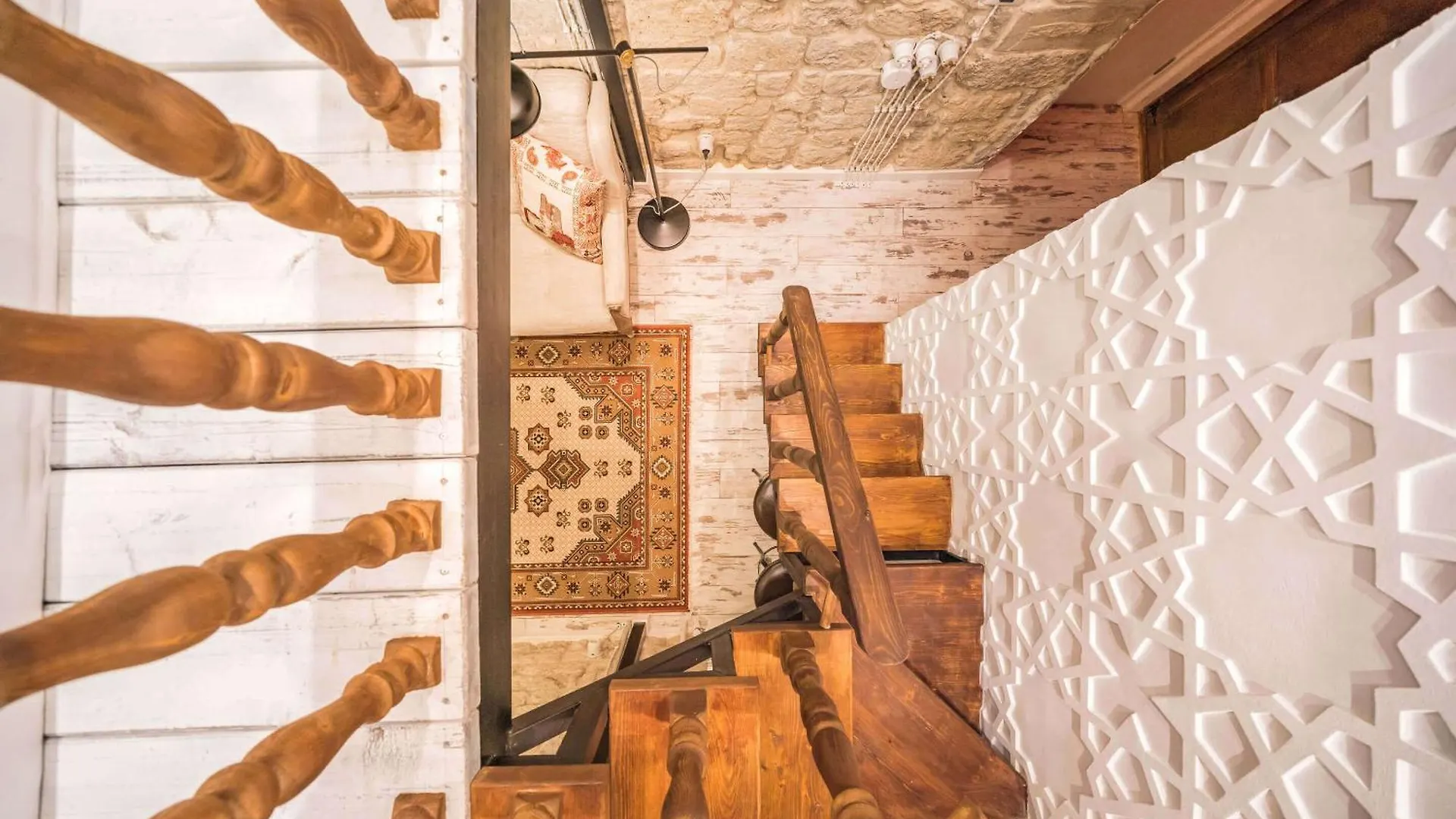 R Studios Old Baku 0*,  Azerbejdżan