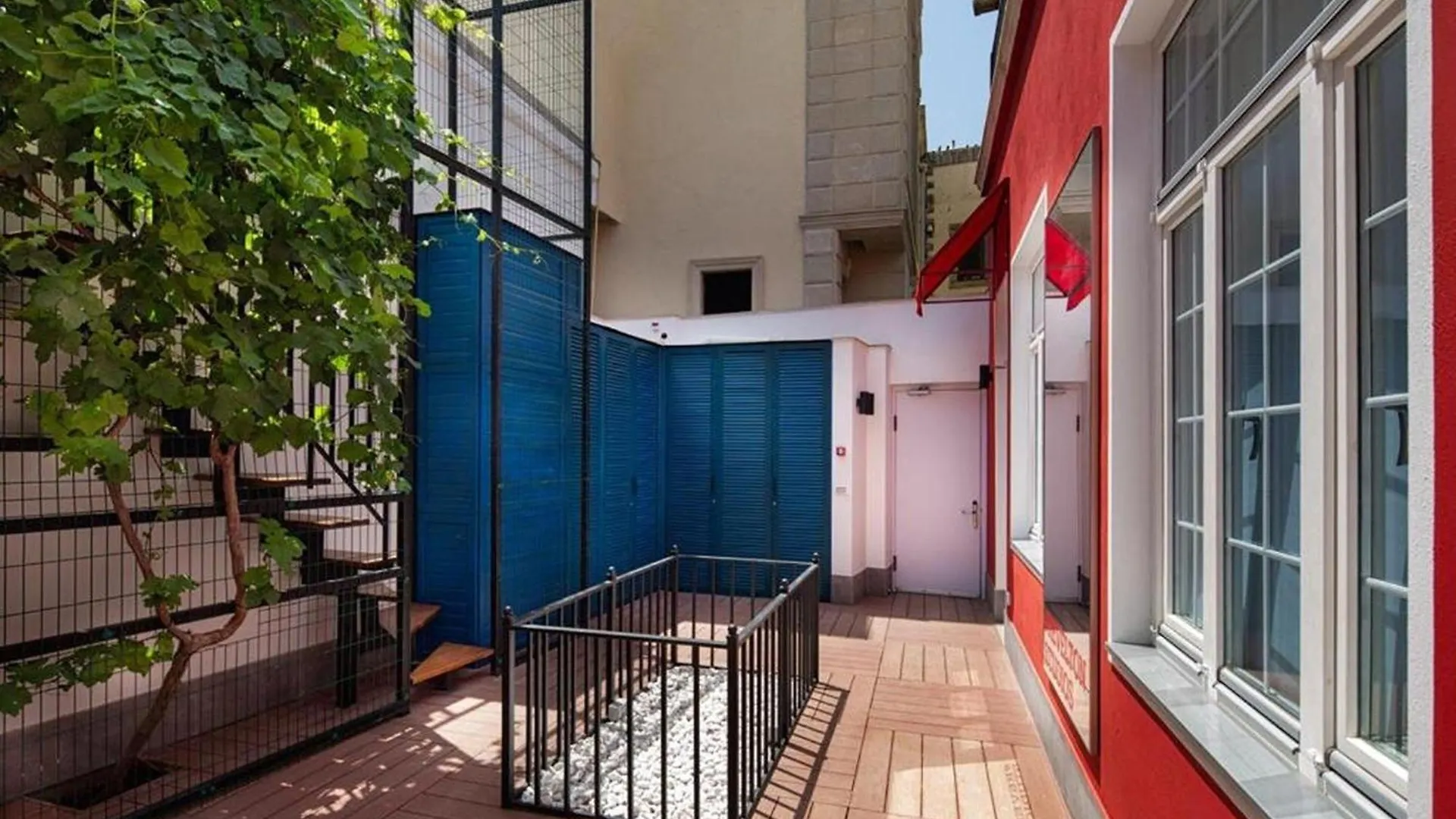 Hotel apartamentowy R Studios Old Baku